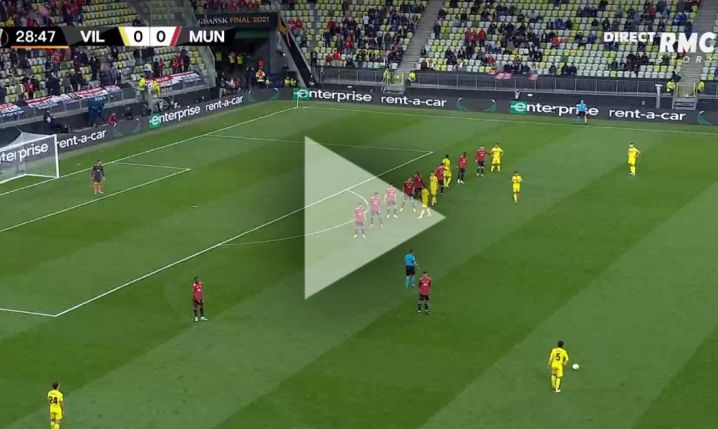 Moreno STRZELA GOLA na 1-0 z Manchesterem United w finale LE! [VIDEO]
